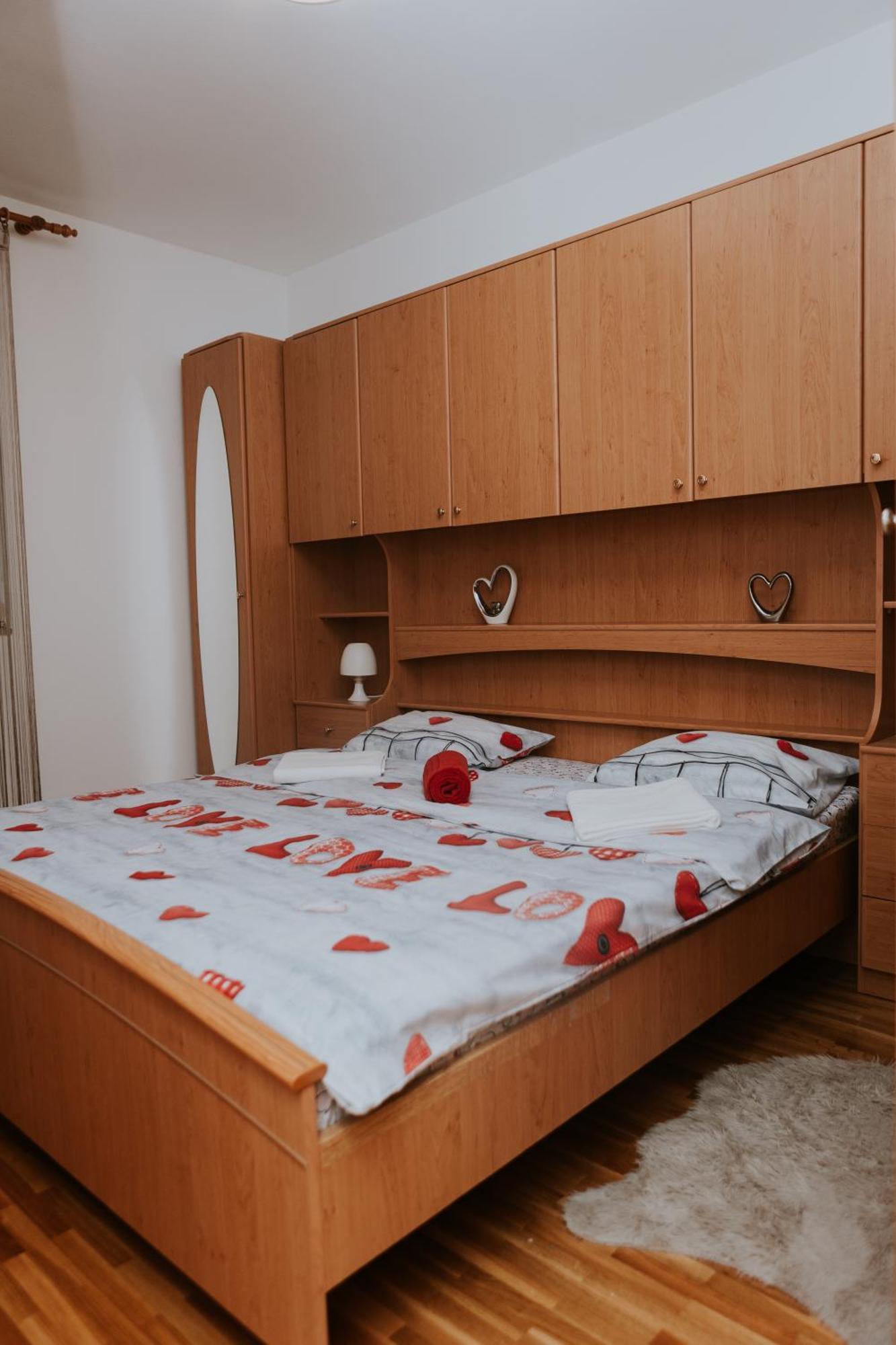 Apartman Antonio Gospić Exterior foto
